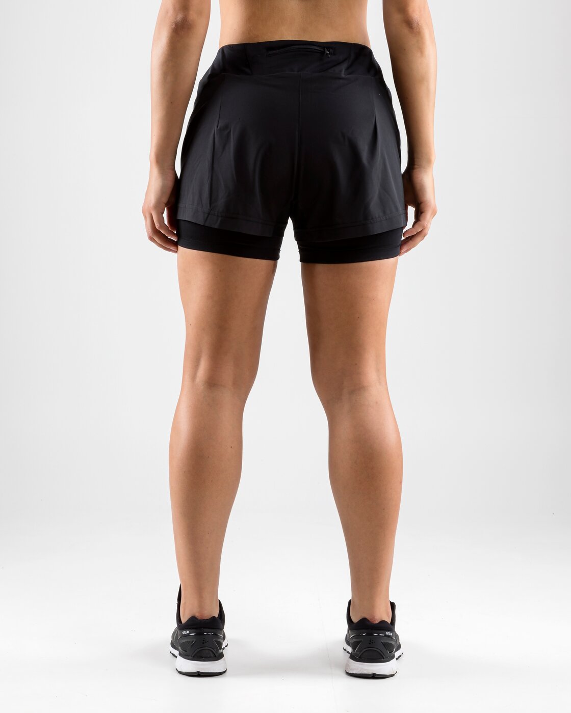 CRAFT - ESSENTIAL 2-IN-1 SHORTS W BLACK – Bild 4