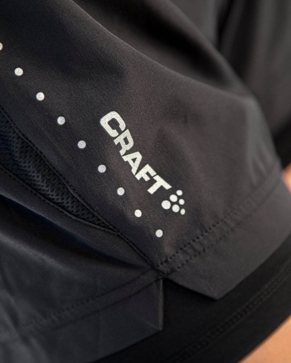CRAFT - ESSENTIAL 2-IN-1 SHORTS W BLACK – Bild 5
