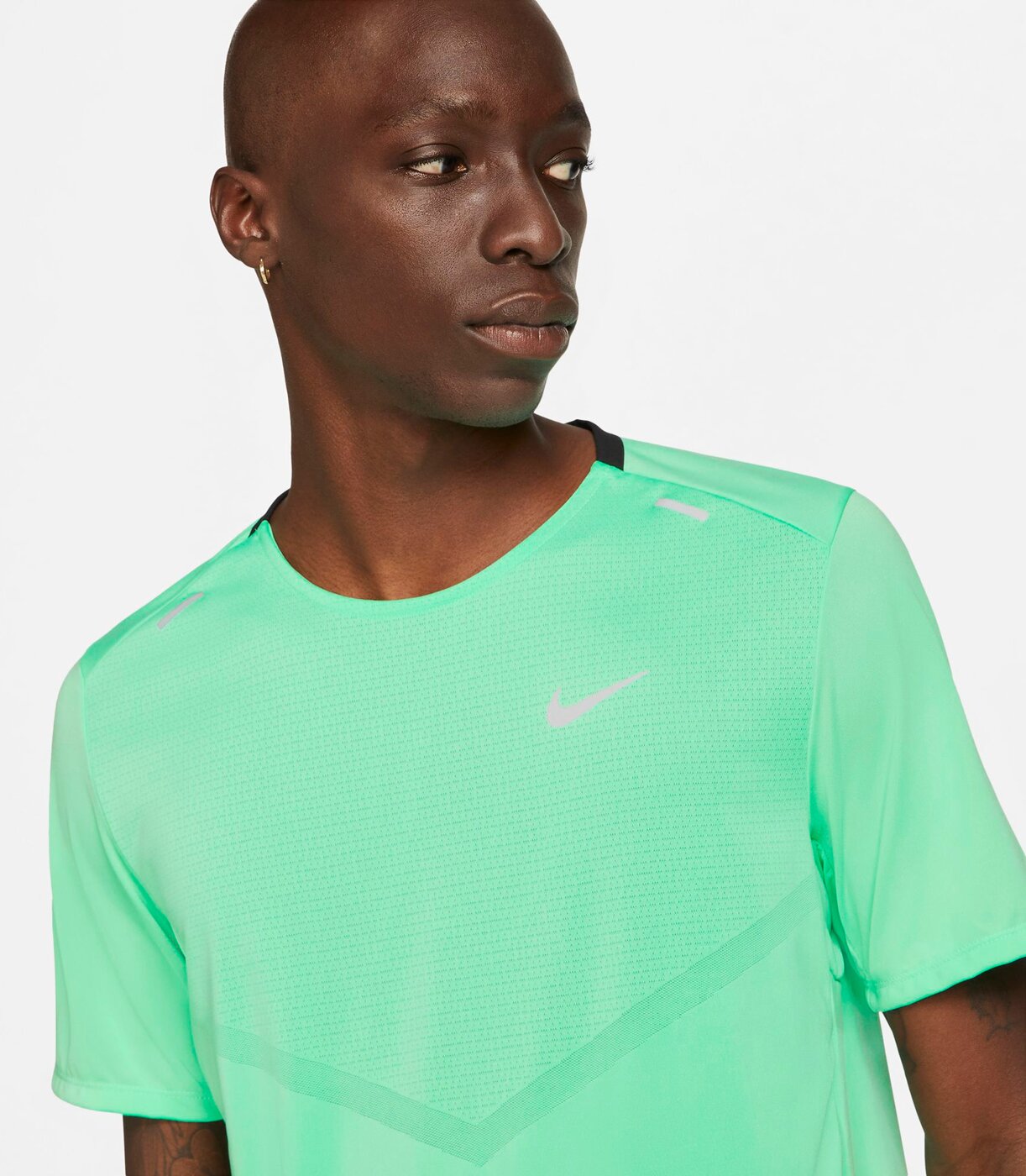 NIKE - M NK DF RISE 365 SS GREEN GLOW/REFLECTIVE SILV – Bild 3