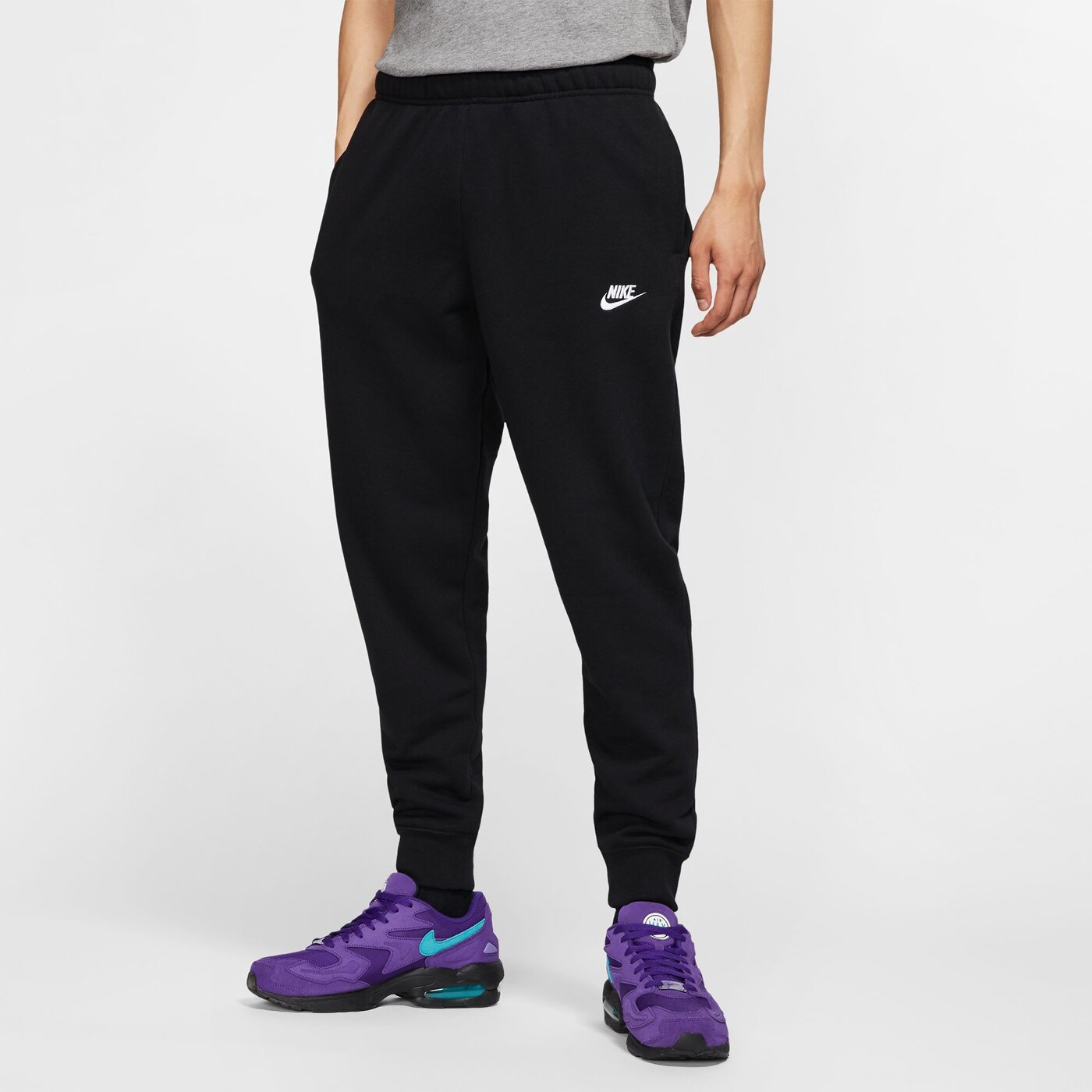 NIKE - M NSW CLUB JGGR FT BLACK/BLACK/WHITE – Bild 3