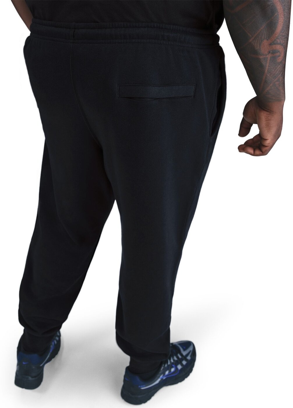 NIKE - M NK CLUB BB JOGGER BLACK/BLACK/WHITE – Bild 2