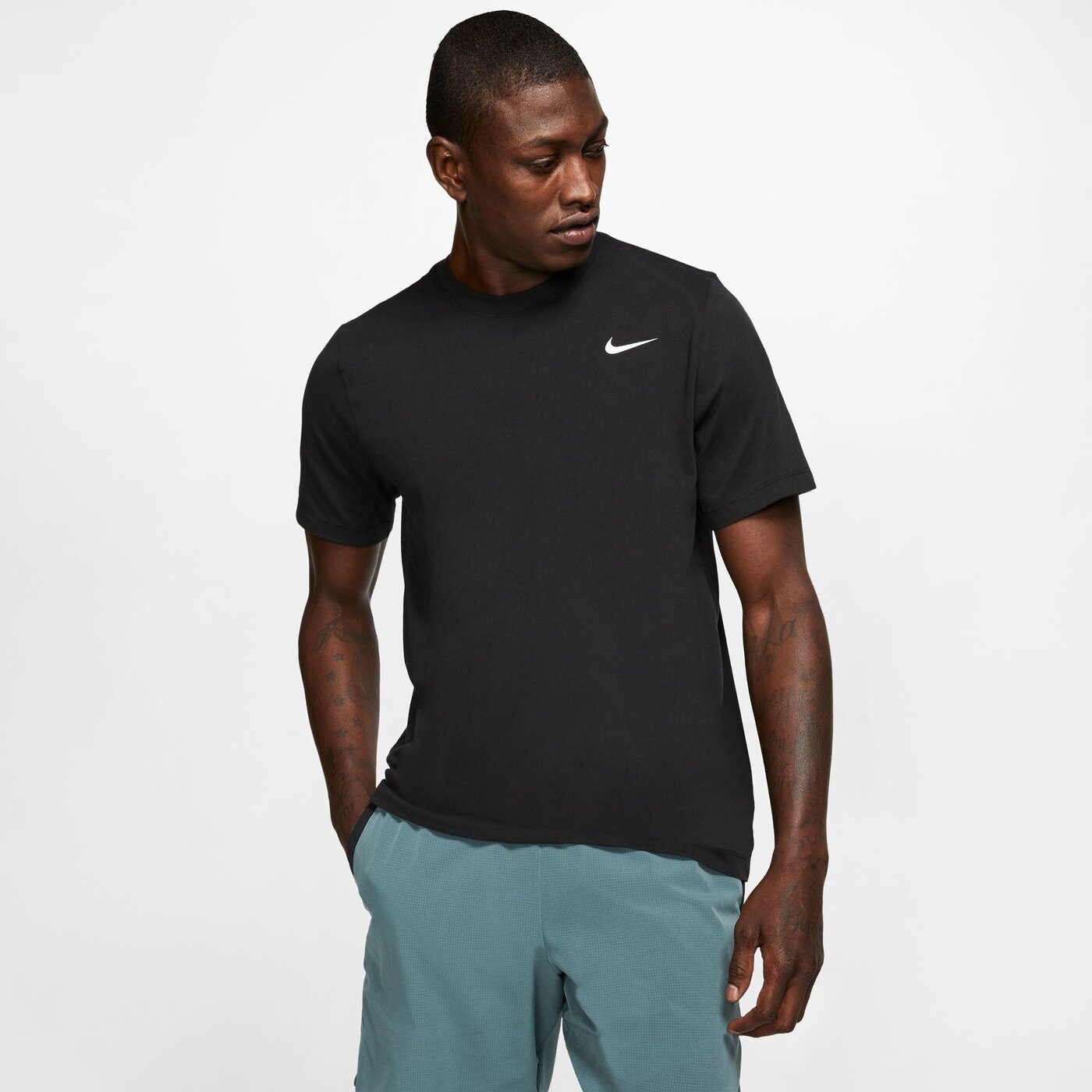 NIKE - M NK DF TEE DFC CREW SOLID BLACK/WHITE