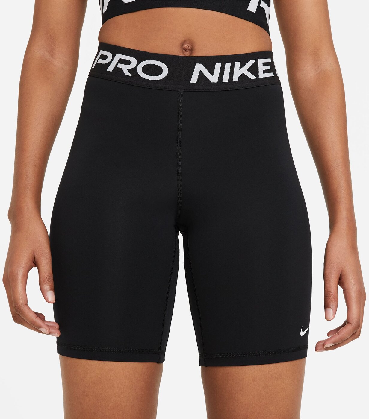 NIKE - W NP 365 SHORT 8IN BLACK/WHITE