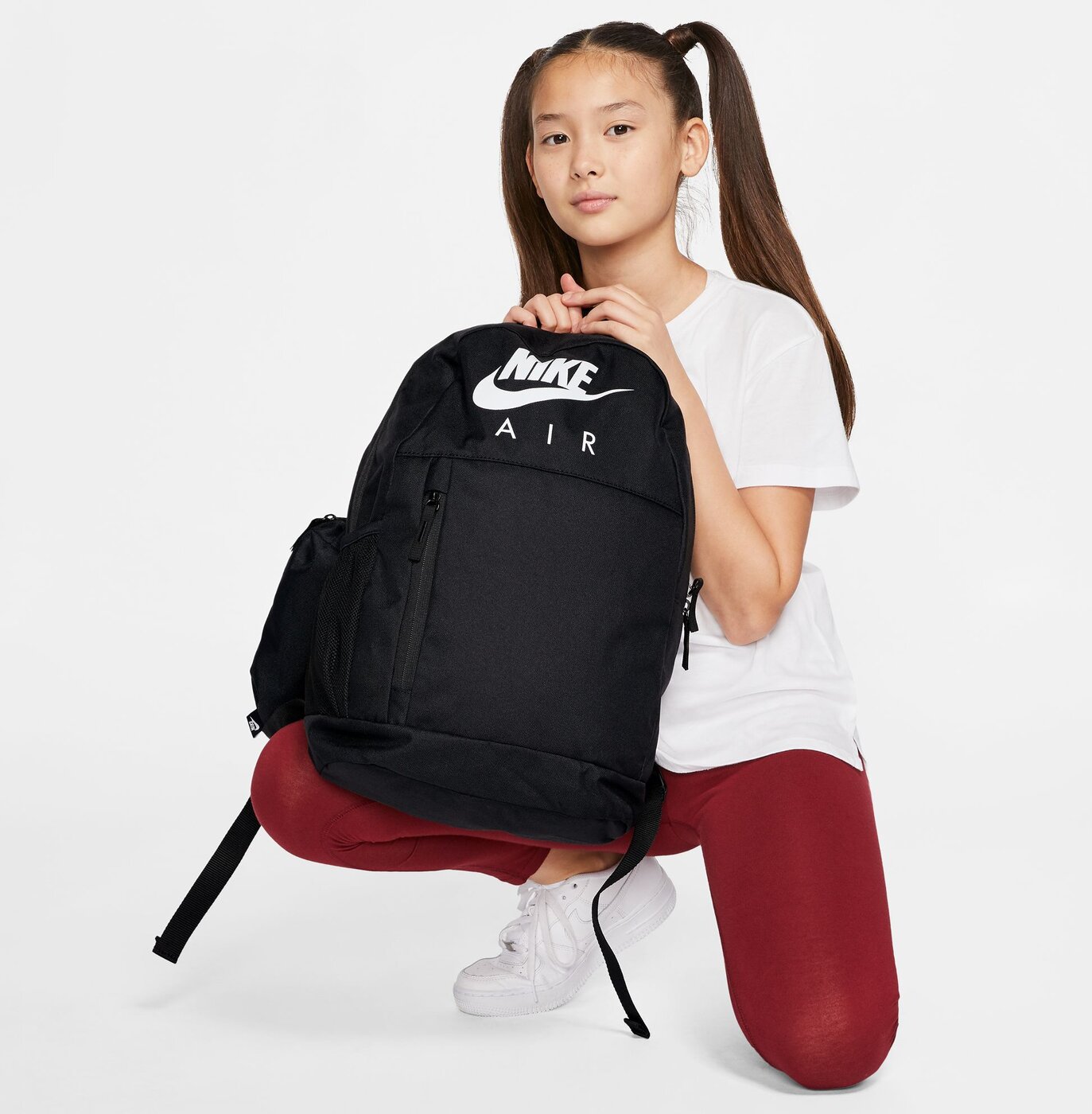 NIKE - Y NK ELMNTL BKPK GFX BLACK/BLACK/WHITE – Bild 4